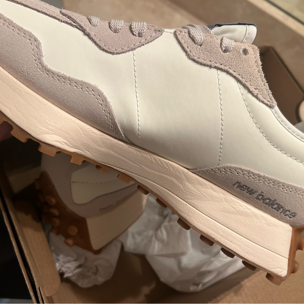 Never worn, Brand New Balance Cream & Gray Retro Runner with Gum Sole - Picture 2 of 5